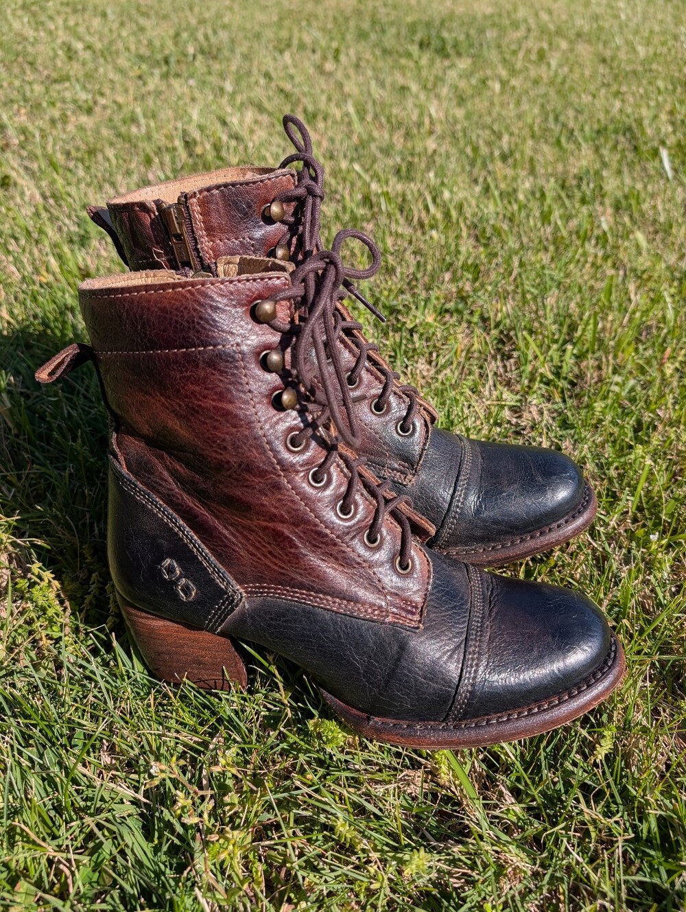 🤎EUC BedStu Judgement Distressed Look Moto Inspired Lace Up Ankle Boots, Starry